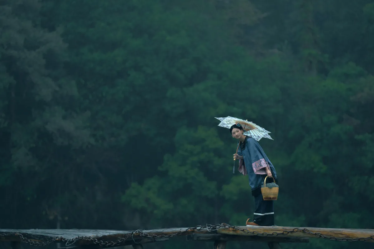 时间停在她骑着牛背的那年