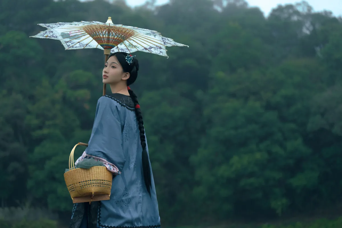 时间停在她骑着牛背的那年