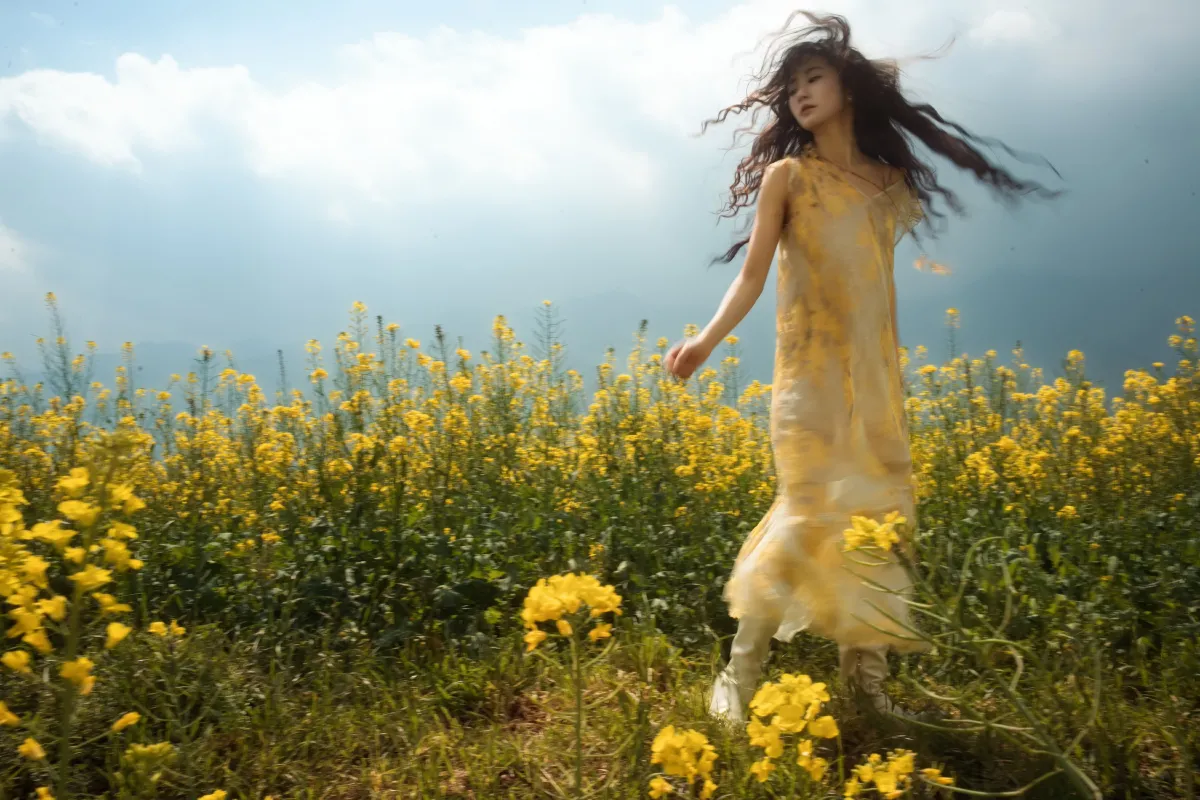 迷雾出走_楠儿《新浪潮-春》美图作品图片4
