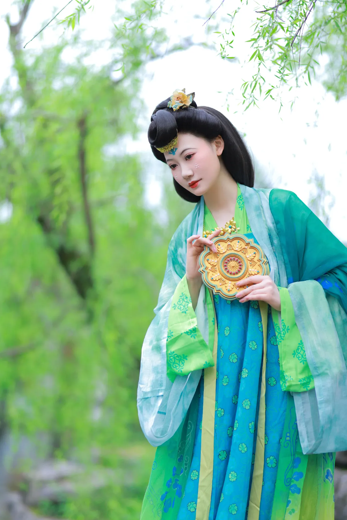 素兮_二二二由《曲江池畔柳如烟》美图作品图片3