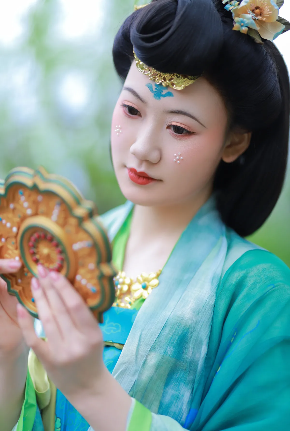 素兮_二二二由《曲江池畔柳如烟》美图作品图片4