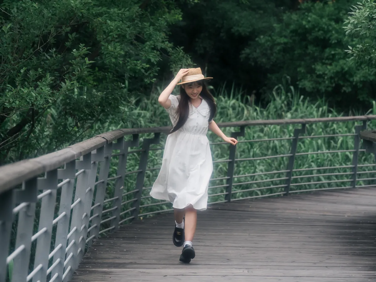 周游_夏了个夏天《快乐就像蝴蝶一样短暂停留》美图作品图片4