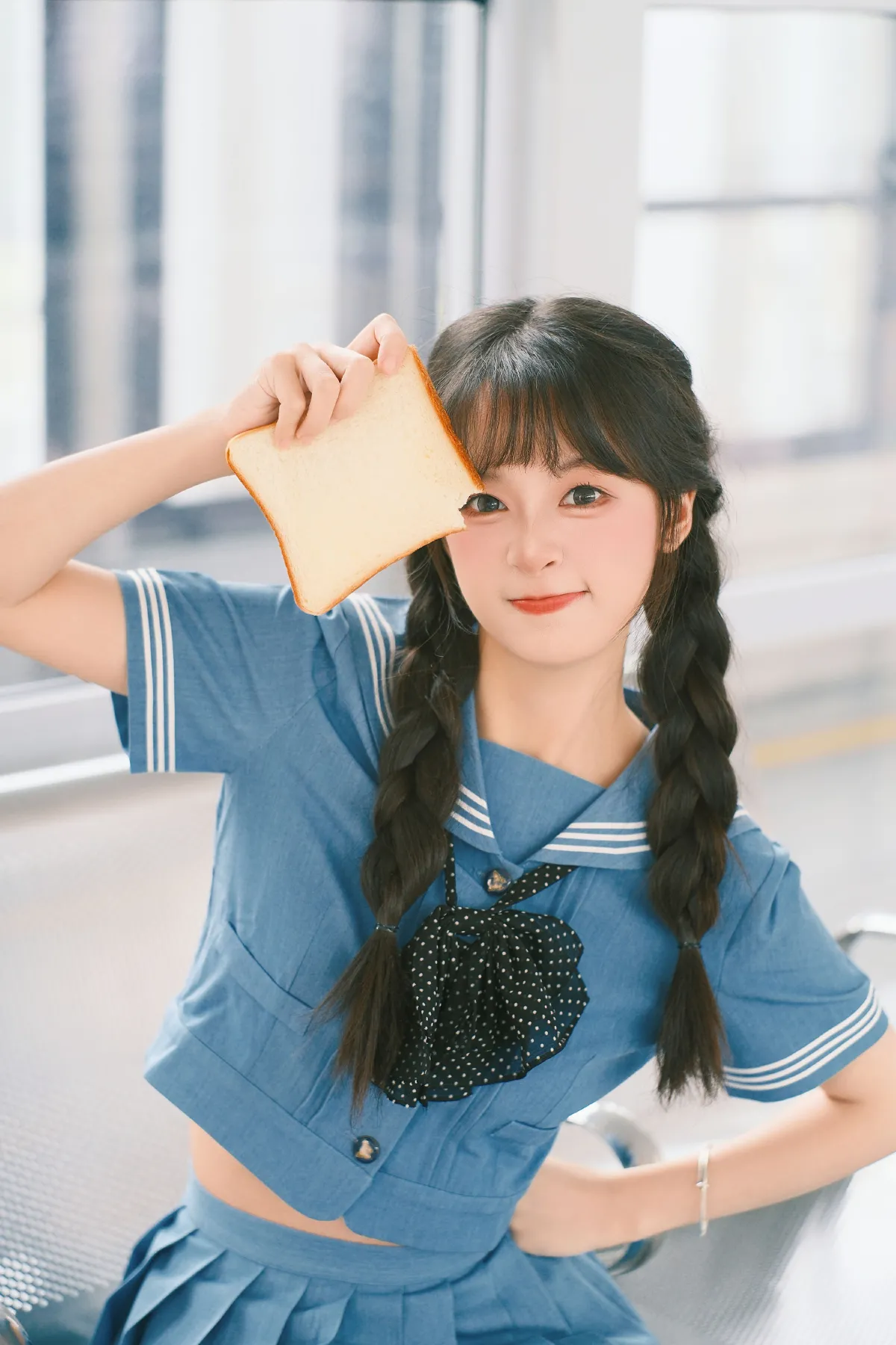 西夏_夏芋小年《蓝色系jk》美图作品图片2