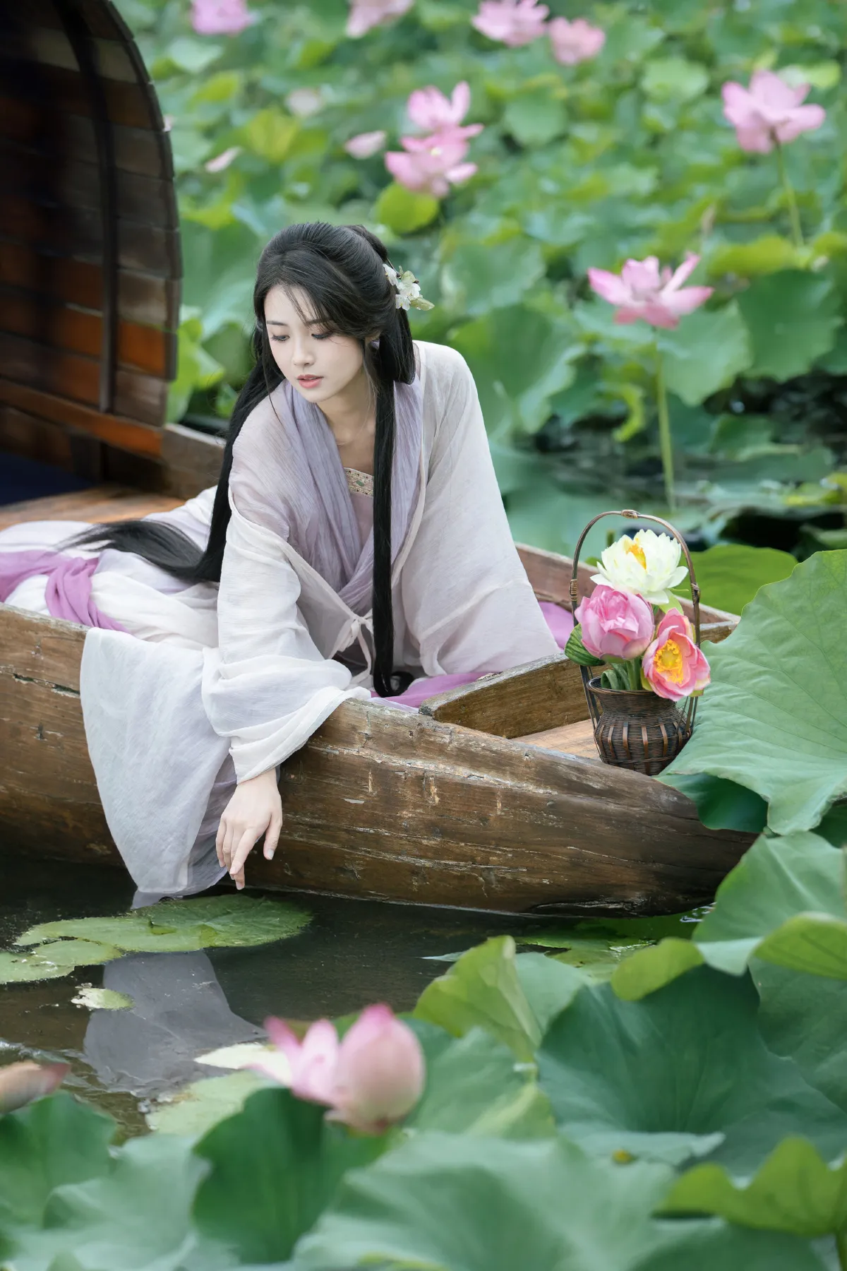 沉诗思_三也酱酱《泣香红》美图作品图片2