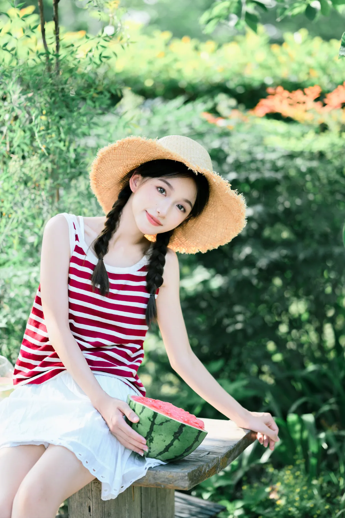 夏日少女与红西瓜