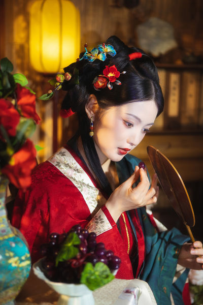 一室春深