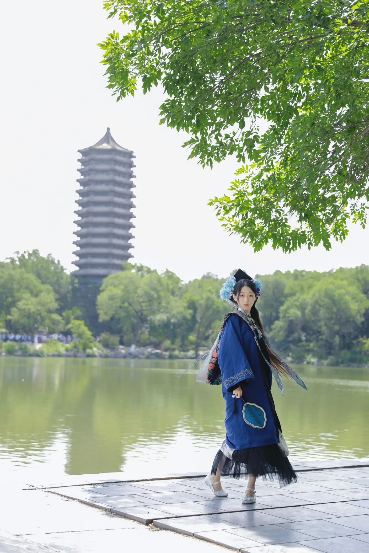 女子享有受教育的权利不过百年2