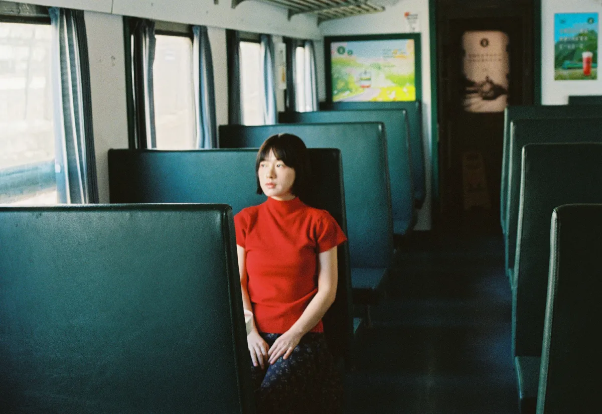 路过我