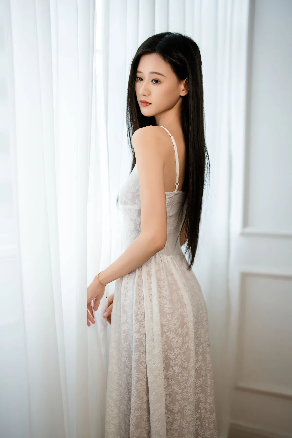 白色纱裙1