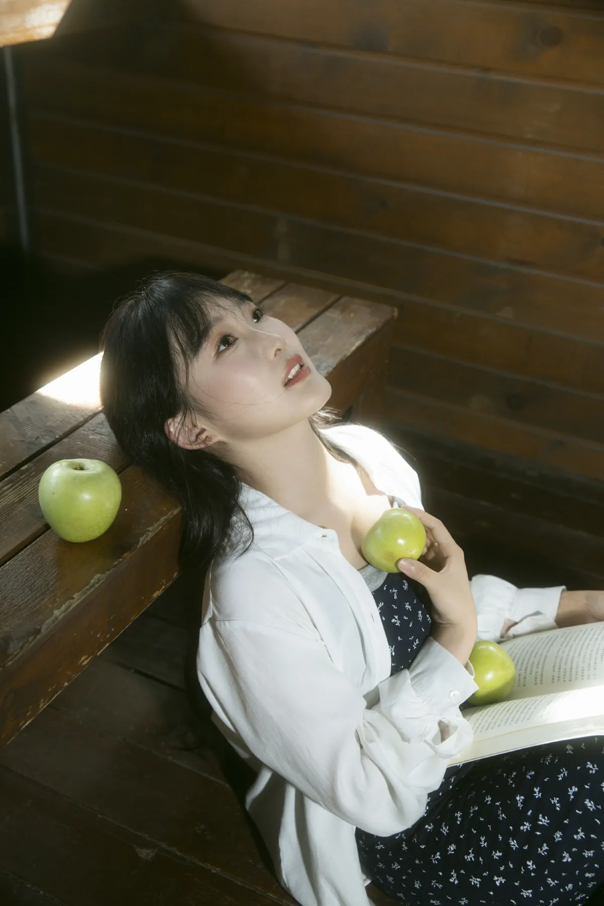 小木屋青苹果
