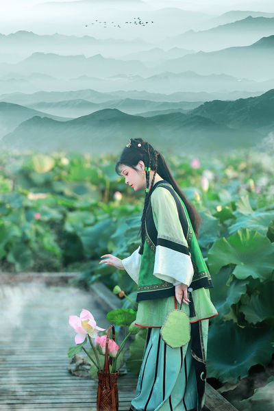 夏雨荷