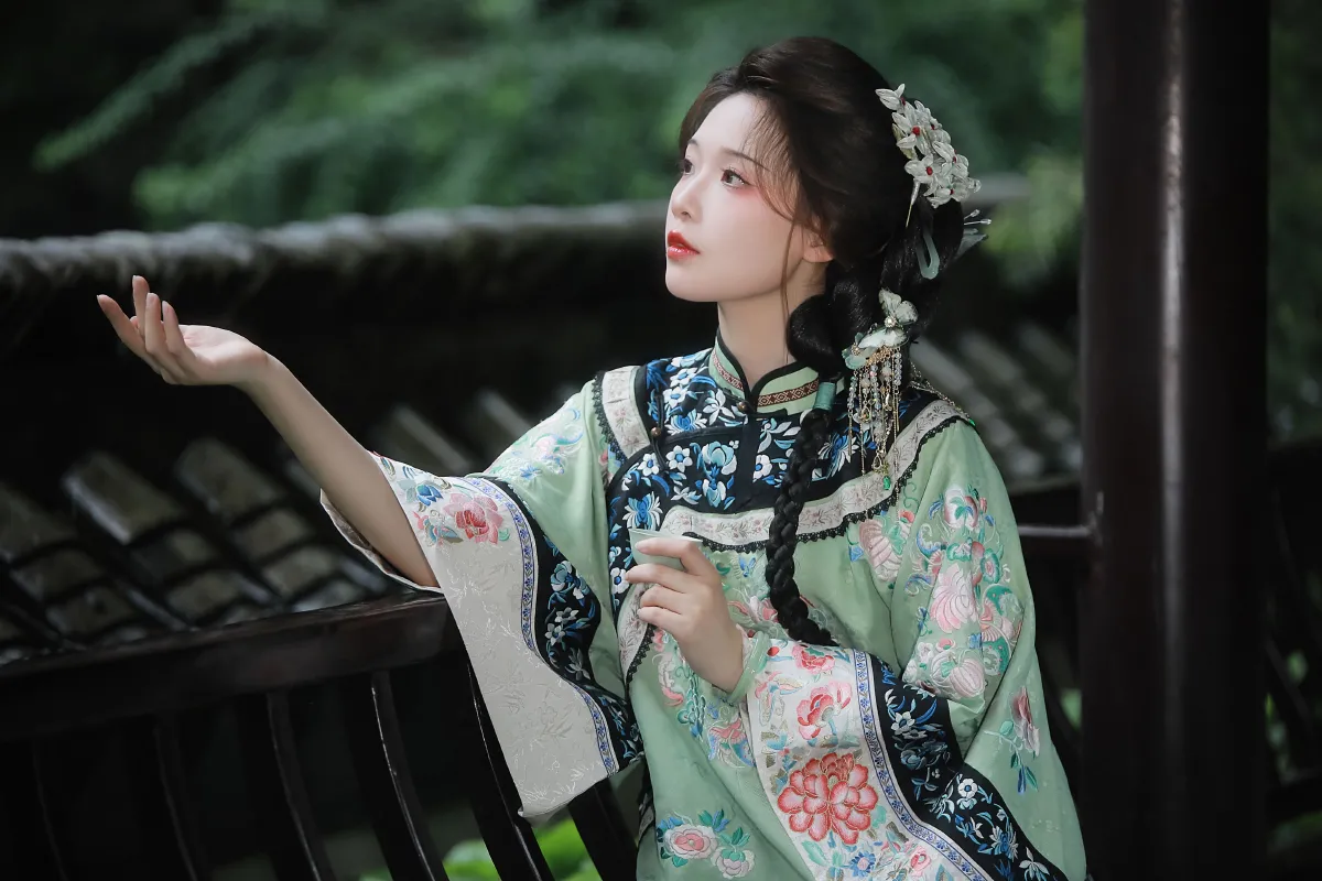 玉阶凝香