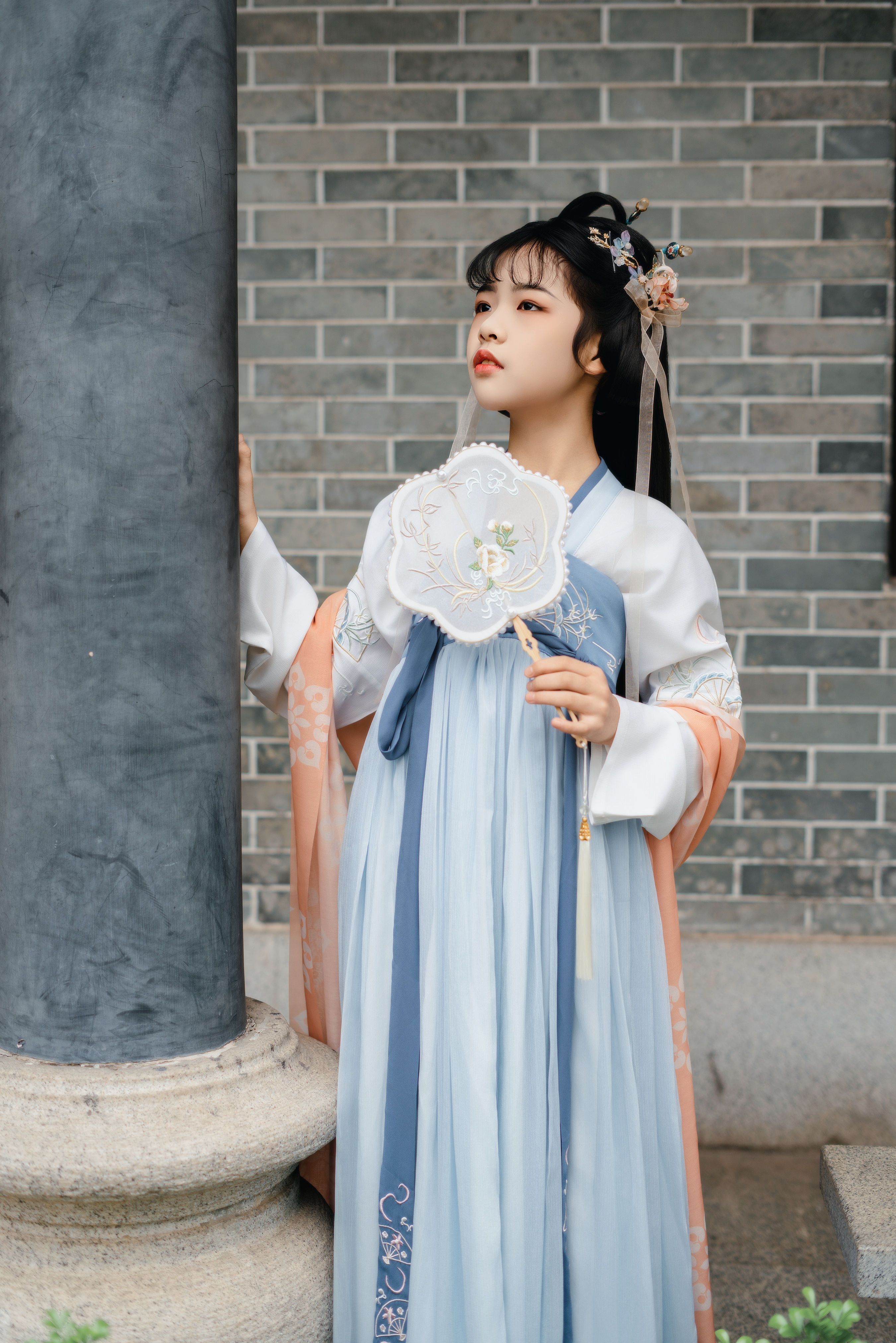 穿汉服的小女孩1