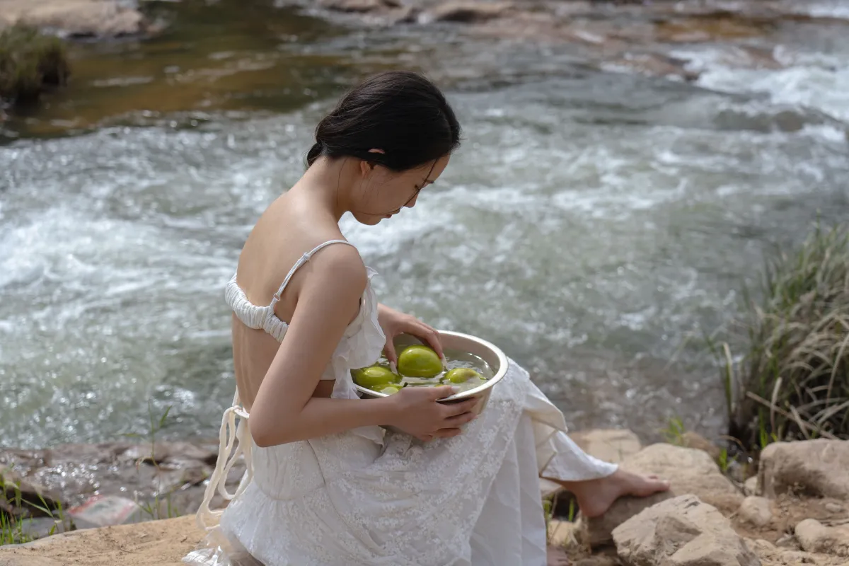 溪水畔，时光潺潺4