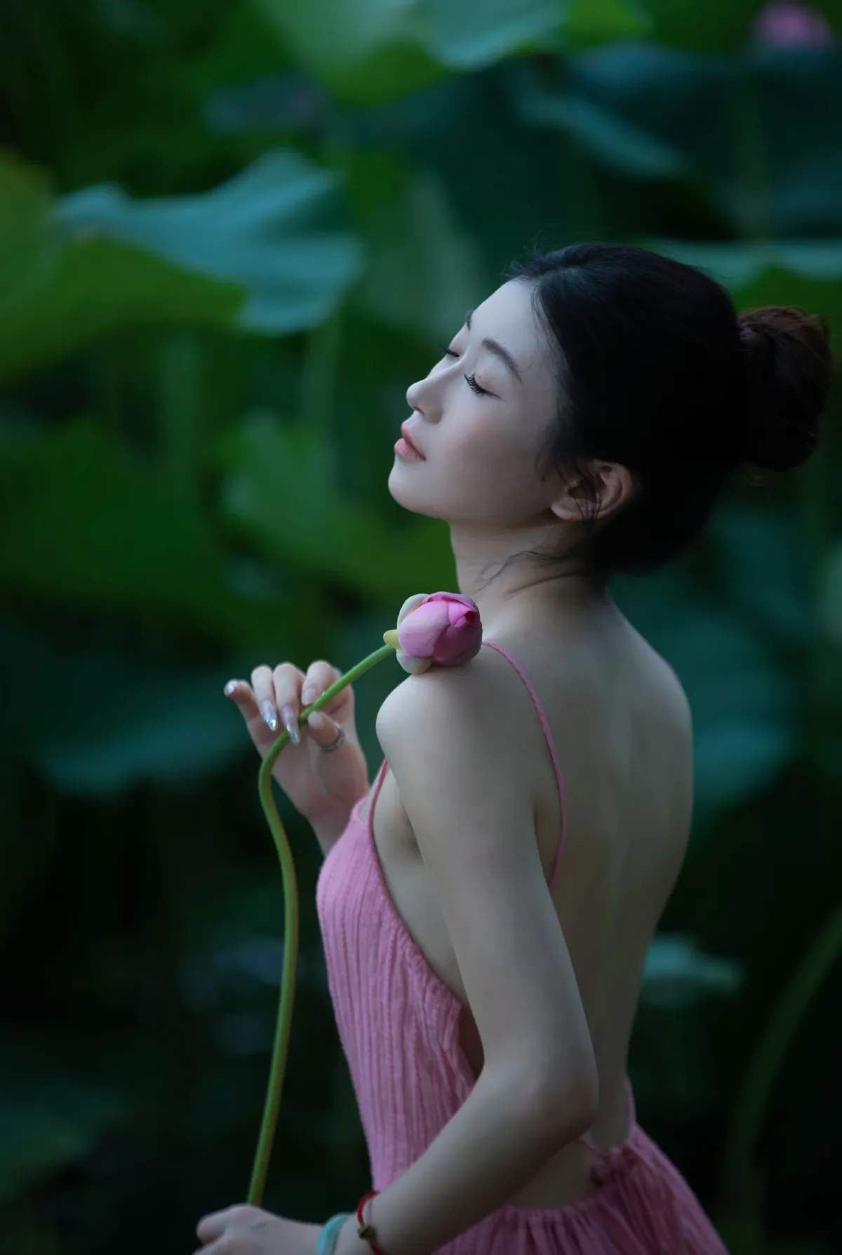 荷花与少女3