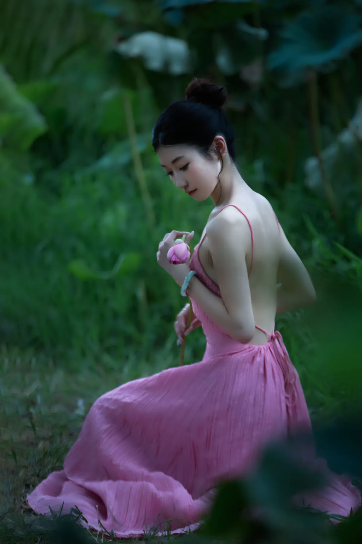 荷花与少女5