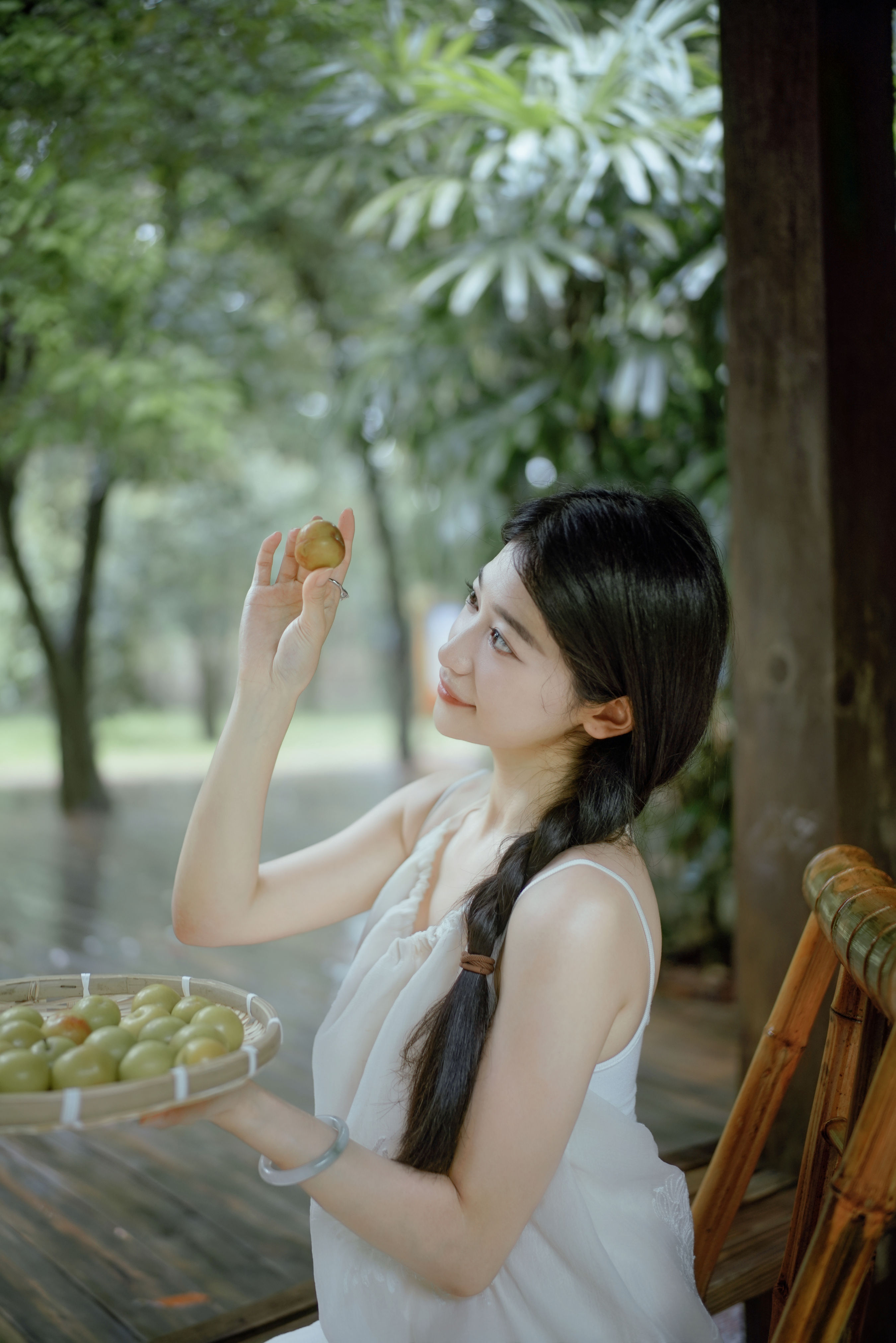 雨落林间，少女的青李时光1
