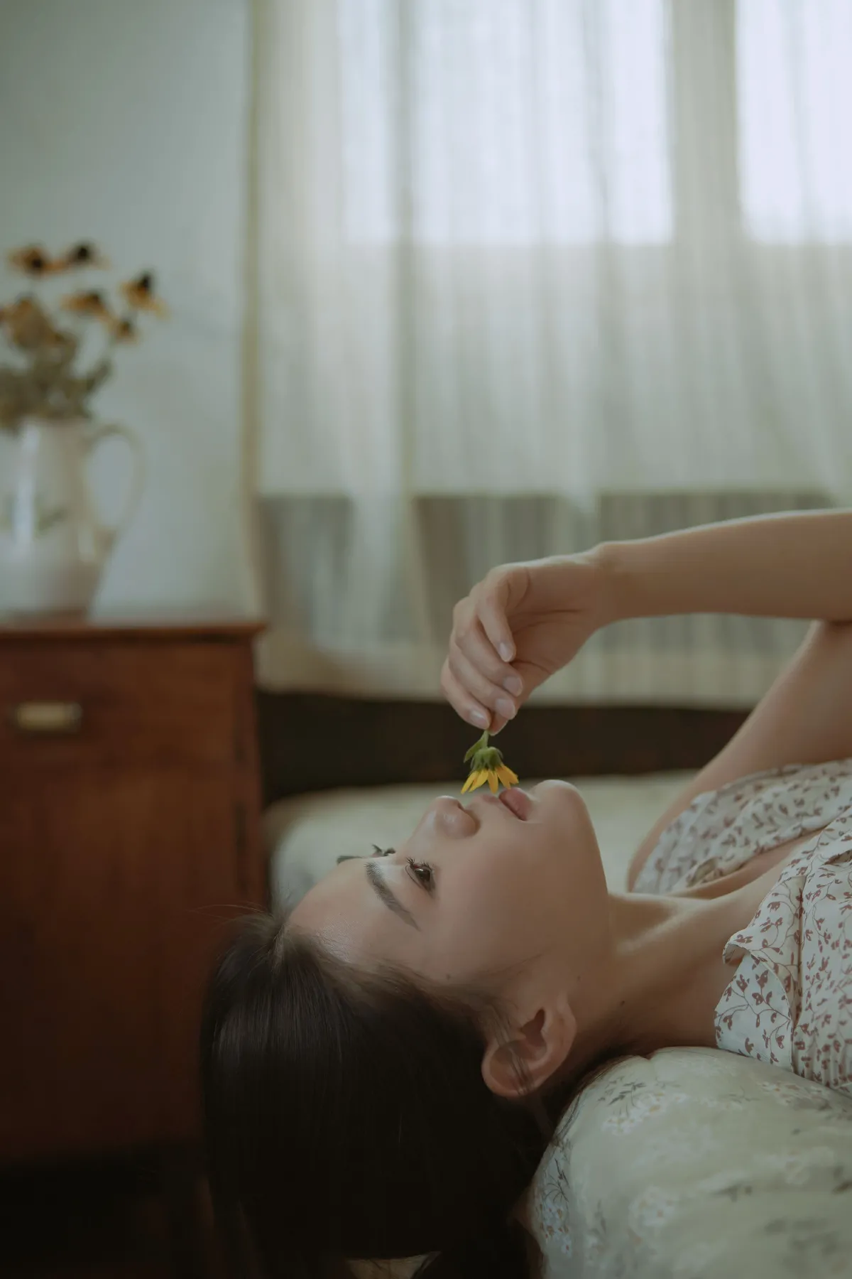 窗边的向日葵开了又落4