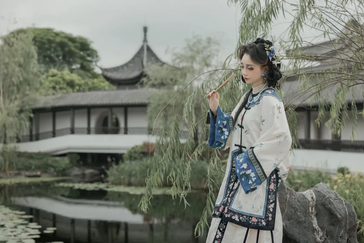 清汉女1