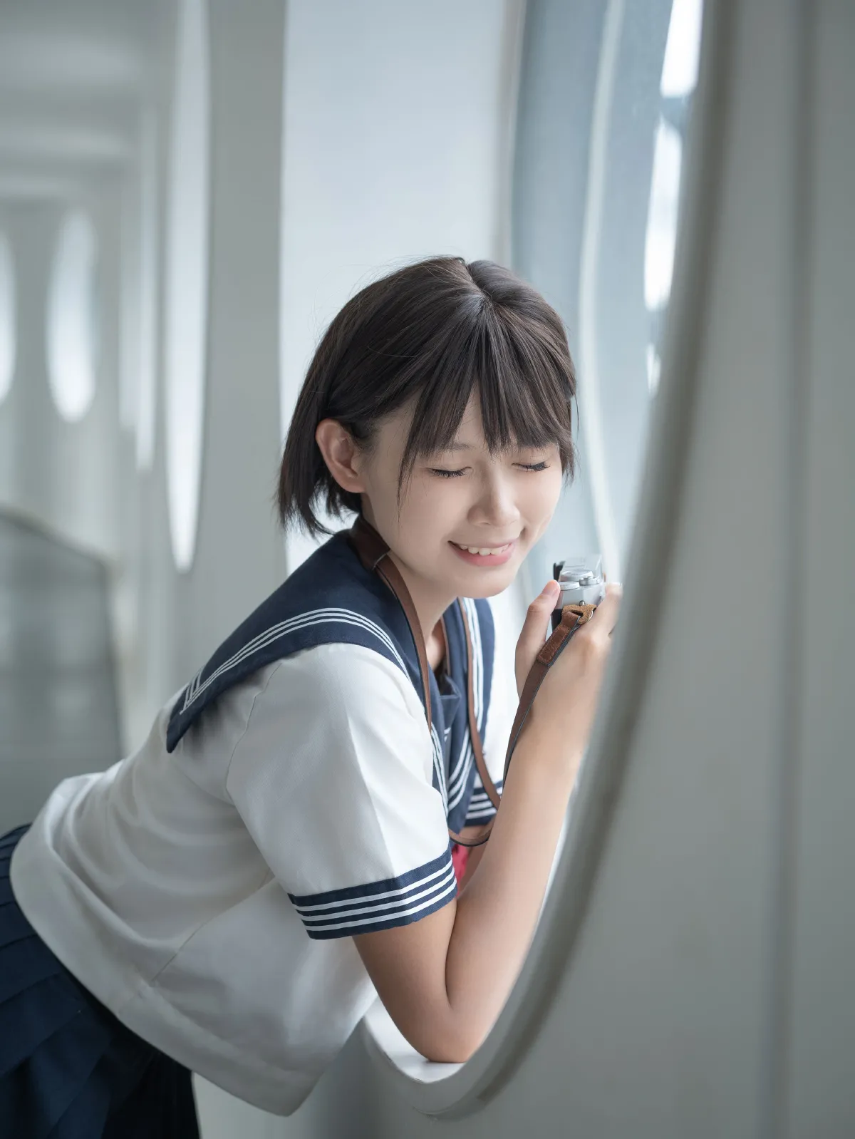 制服少女：夏天与清风的碎片