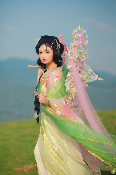 一风一袂，一湖一美