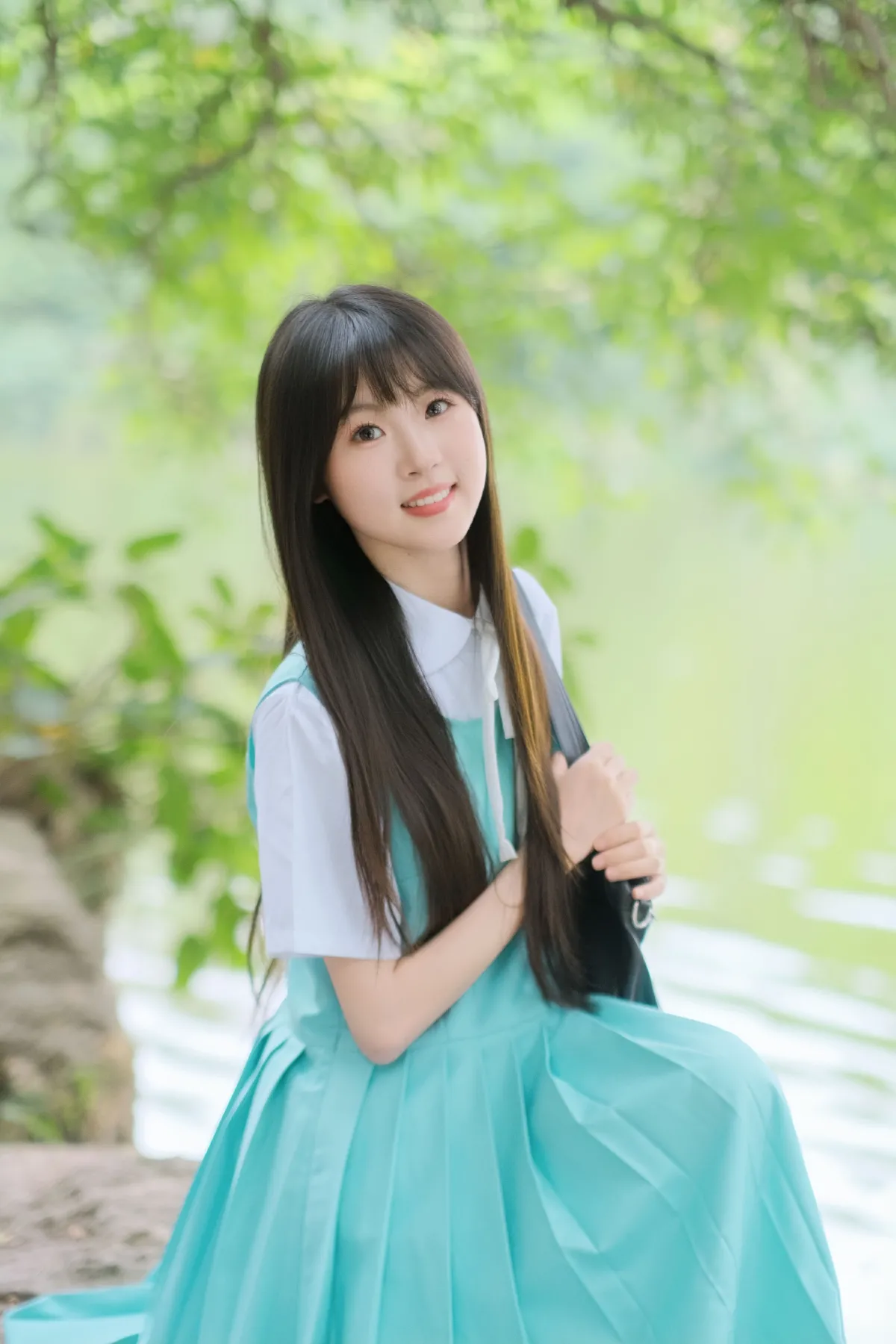 空气像青苹果 公车开满花朵