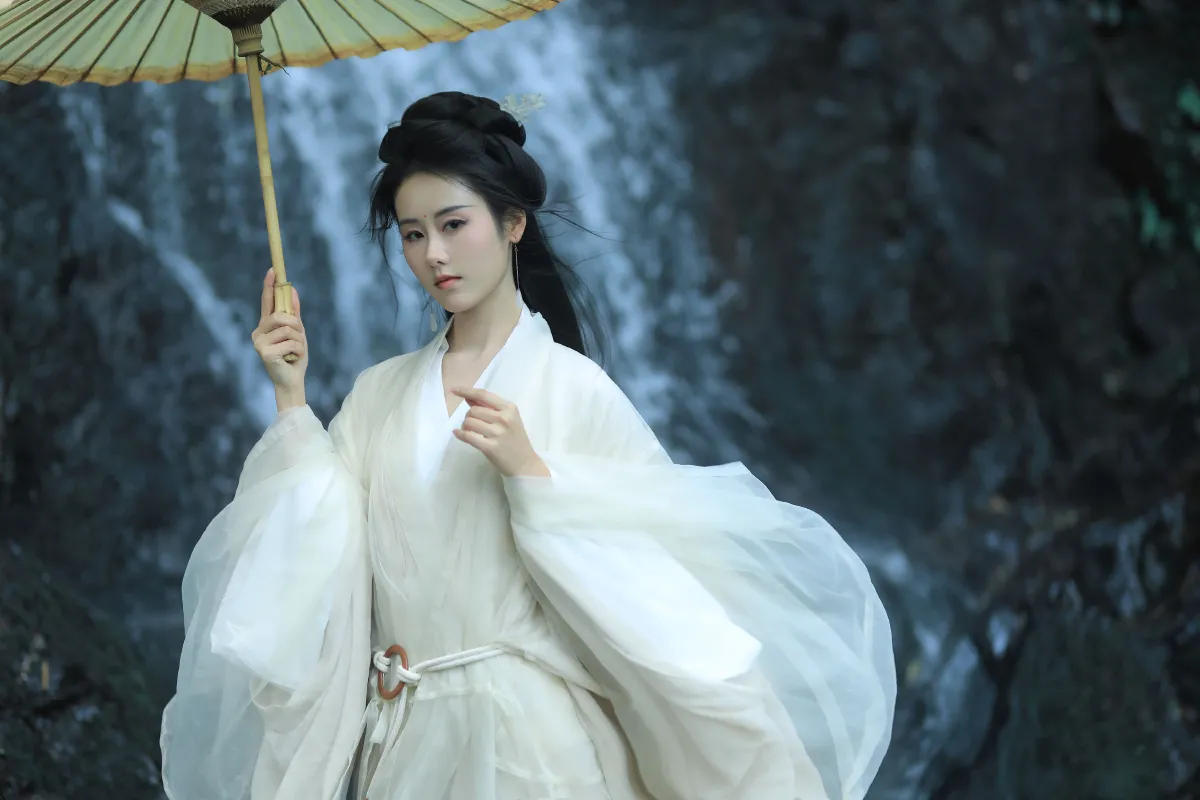 山月