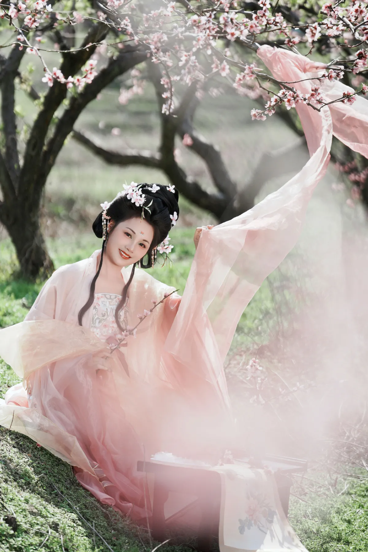 桃花古风人像拍摄