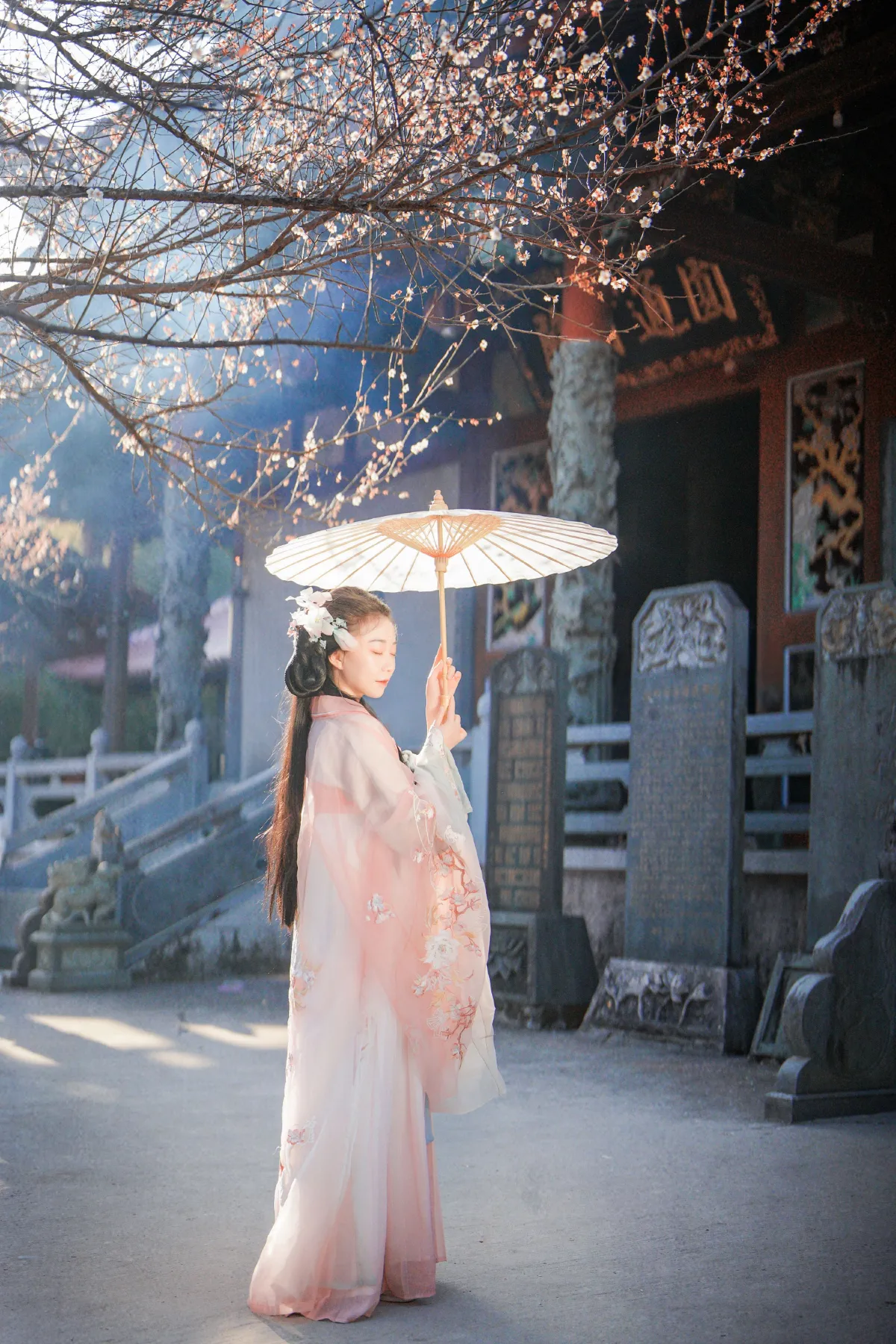 梅花古风人像拍摄