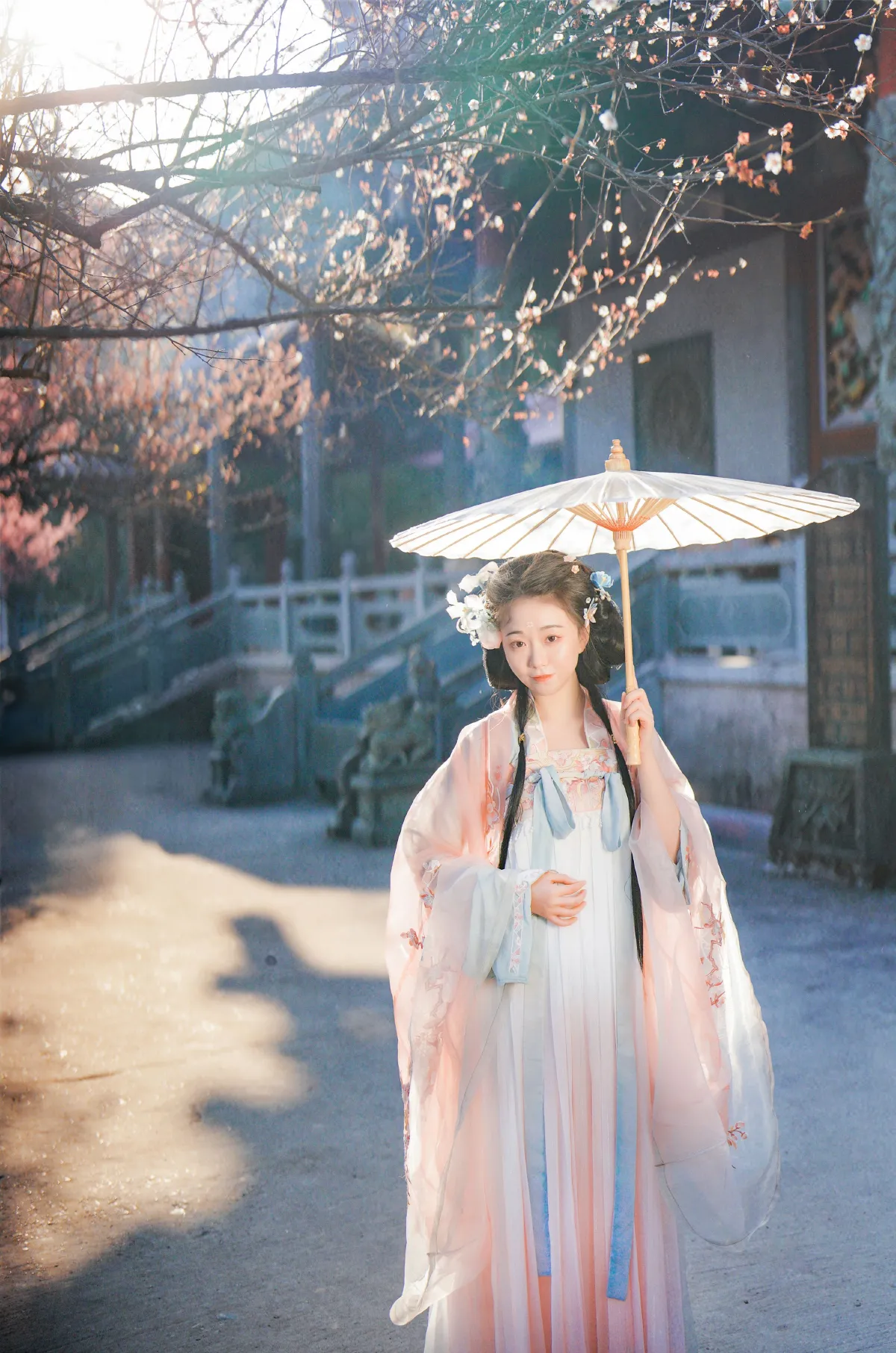 梅花古风人像拍摄