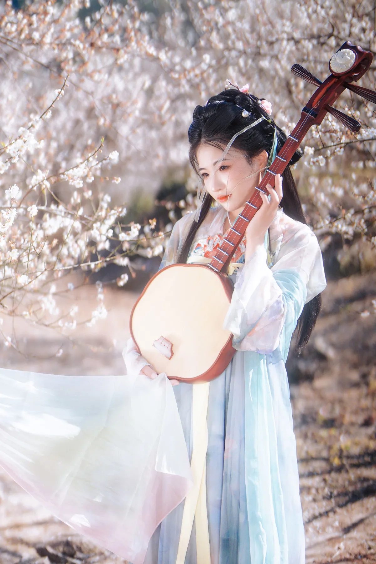 梅花古风人像拍摄