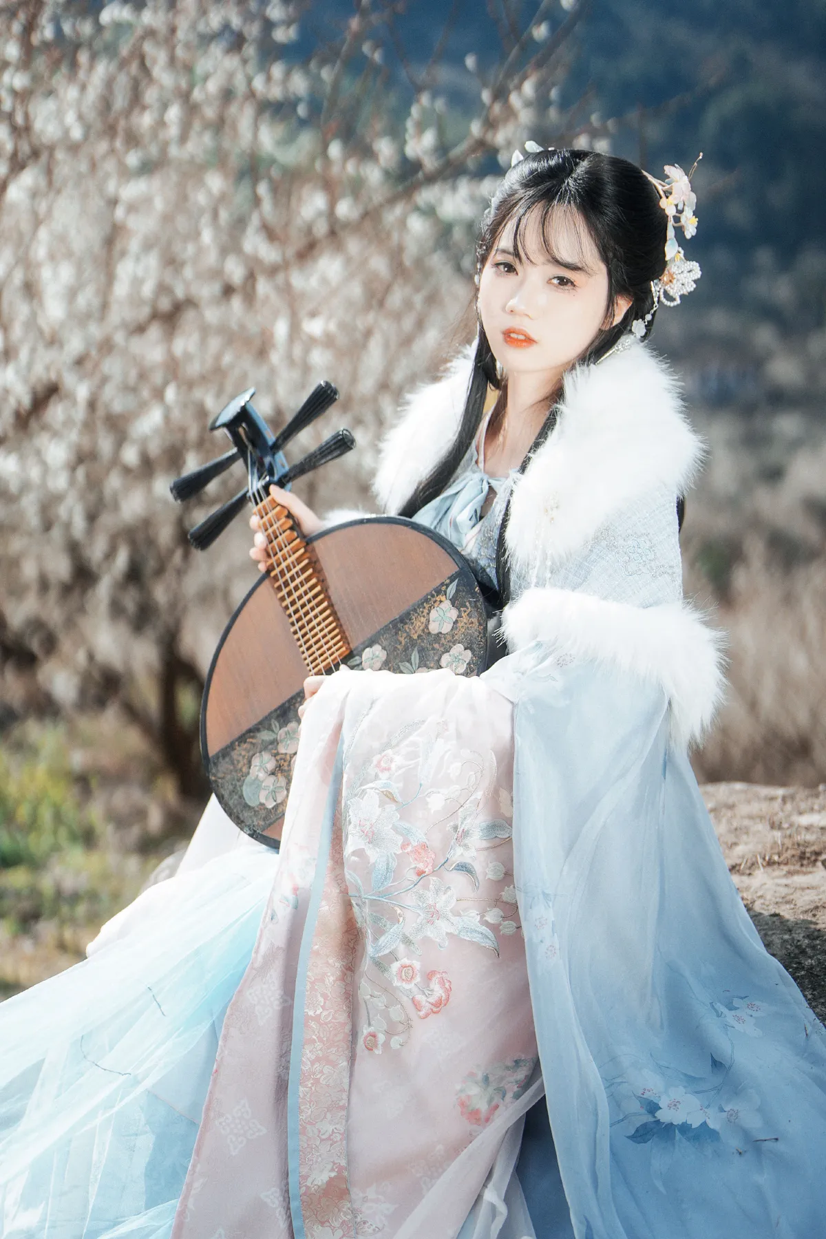 梅花古风人像拍摄