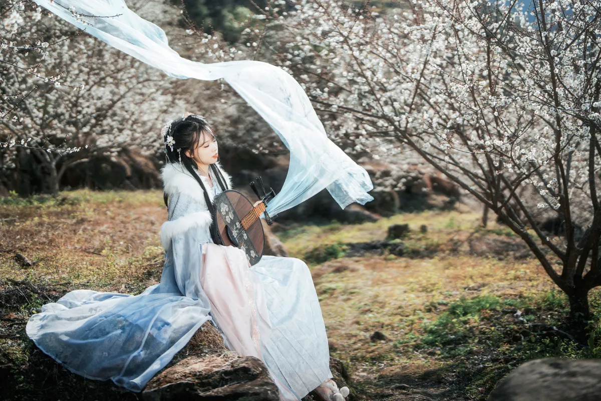 梅花古风人像拍摄