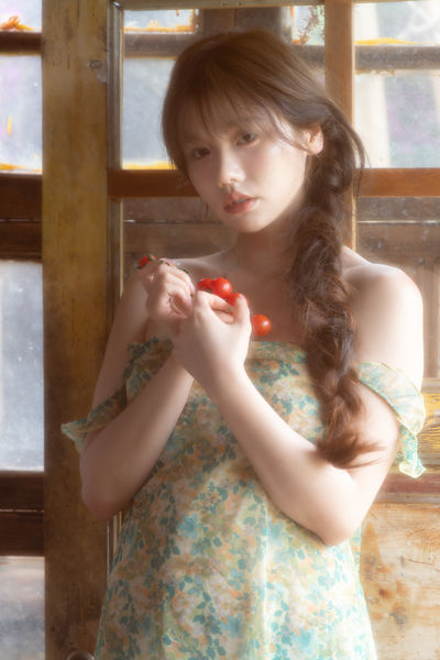 夏日，氛围和少女