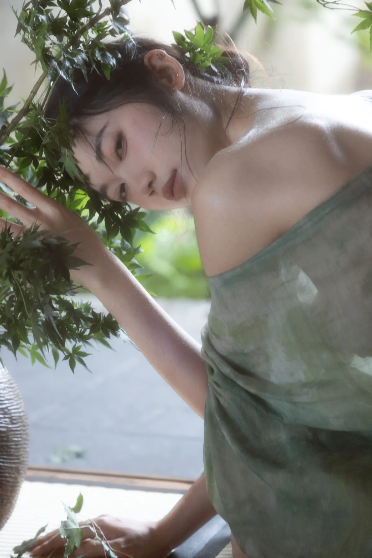 竹林、少女和新中式5