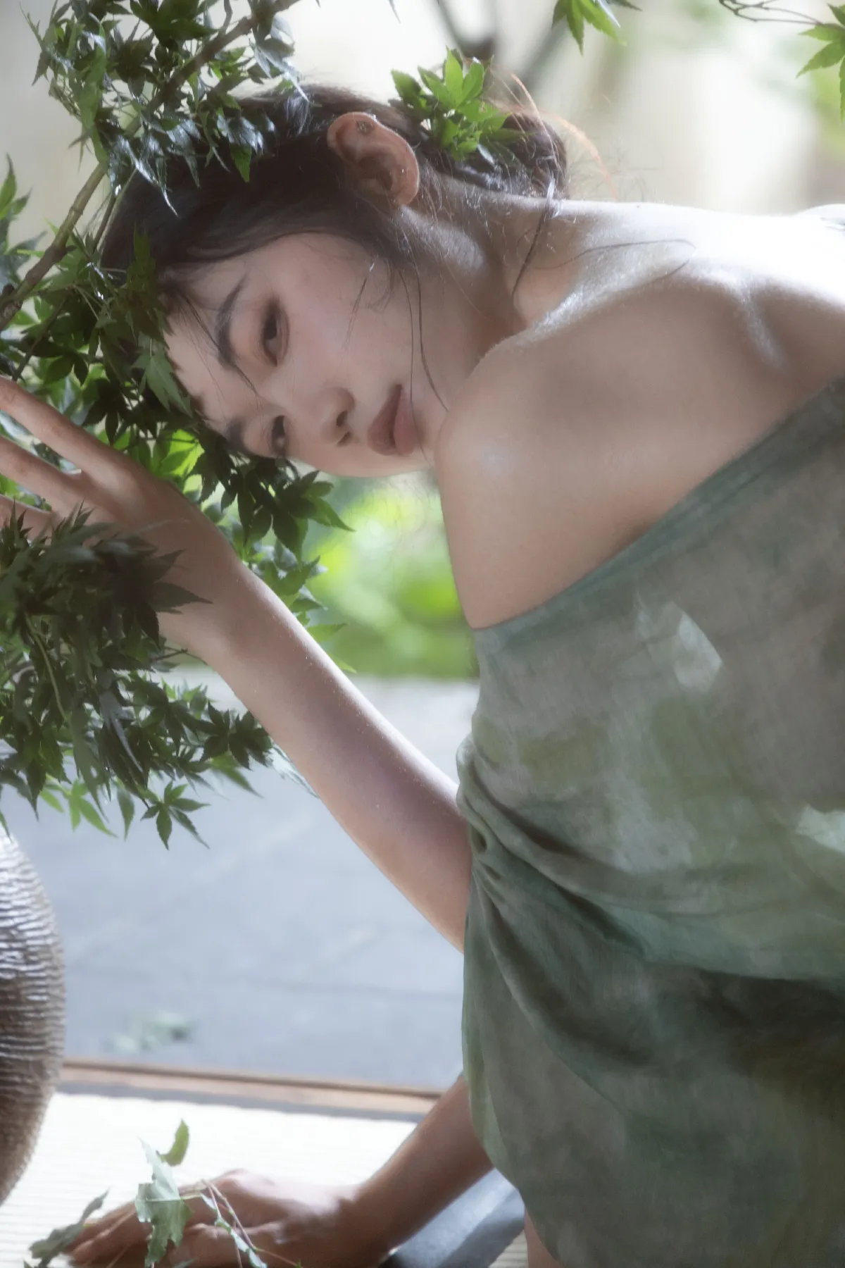 竹林、少女和新中式