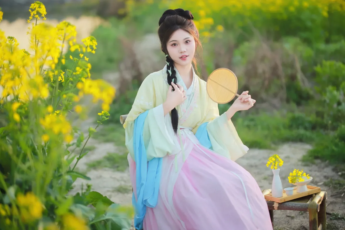 油菜花与少女5