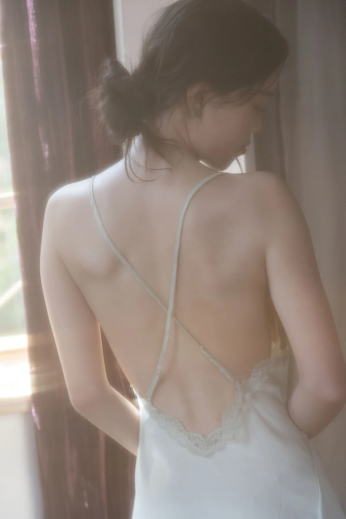 夏季结束前在老房子里的身体记录5