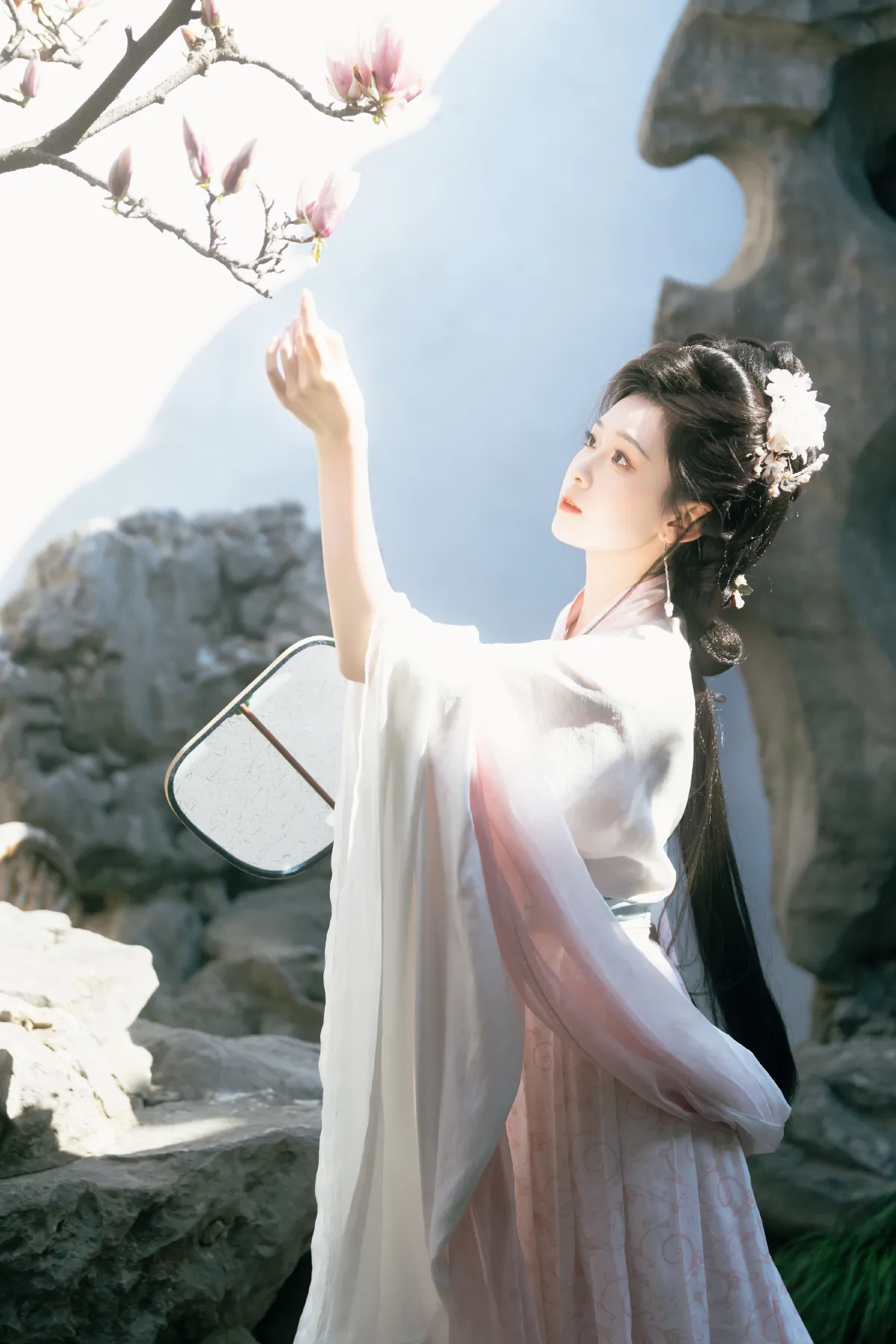 二乔玉兰 | “梦里不知身是客”1