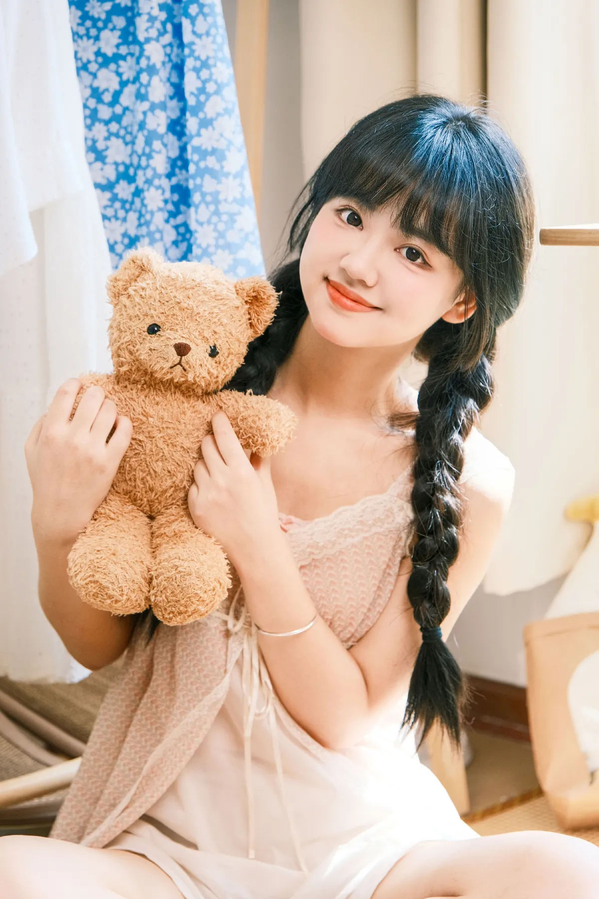 日系少女居家拍照2