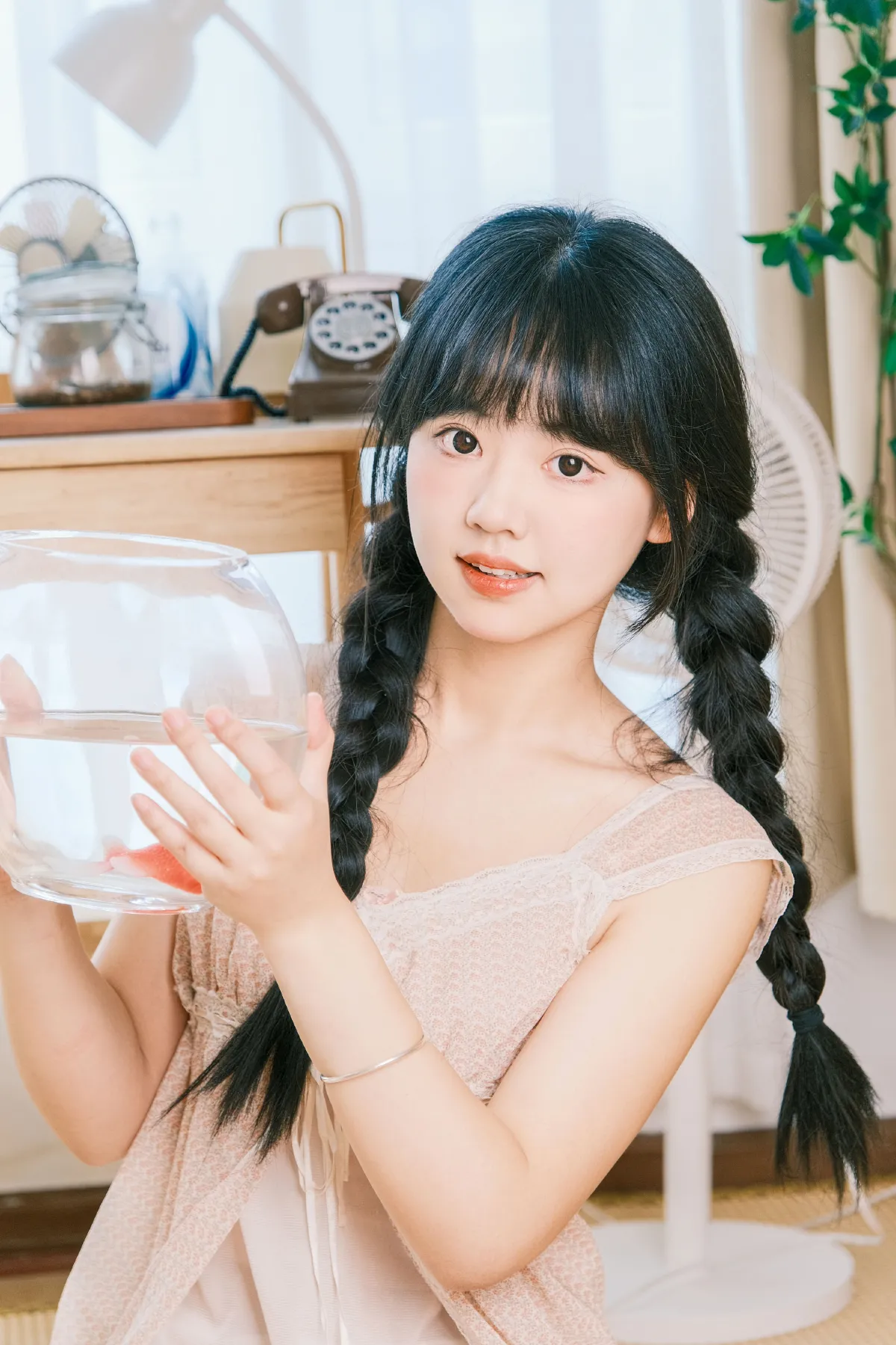 日系少女居家拍照5