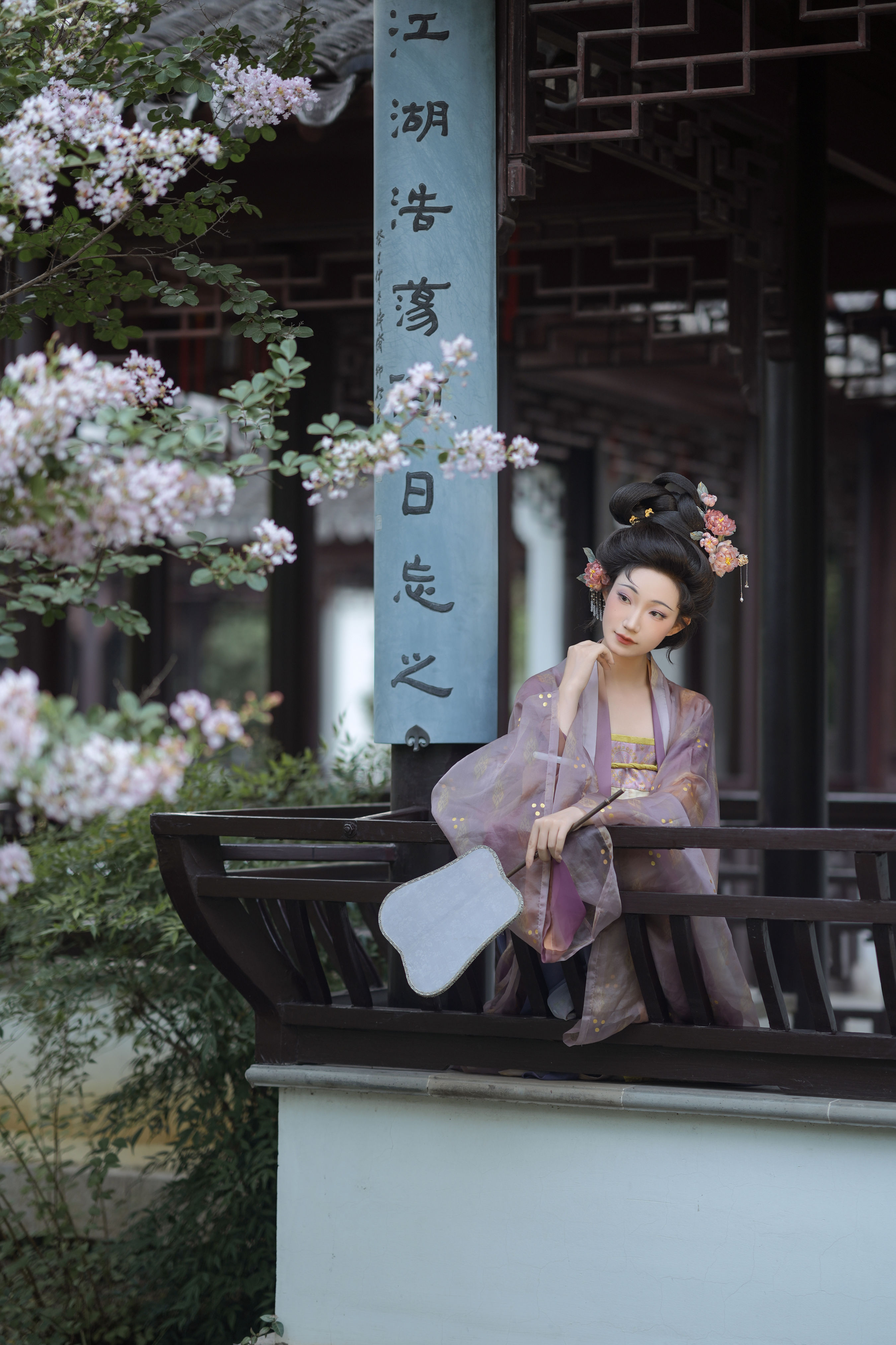 庭前紫薇初作花1