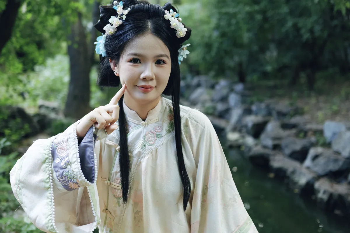 可爱清汉女4