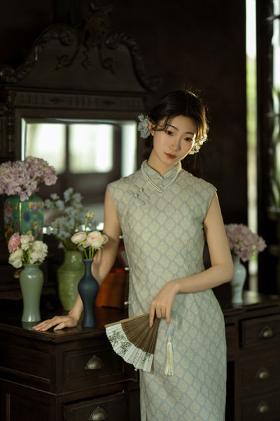 你眉目如当年