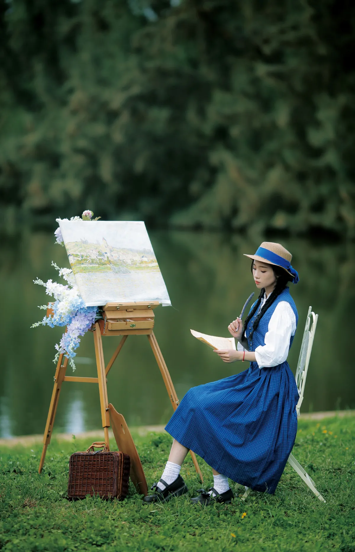 湖边的少女