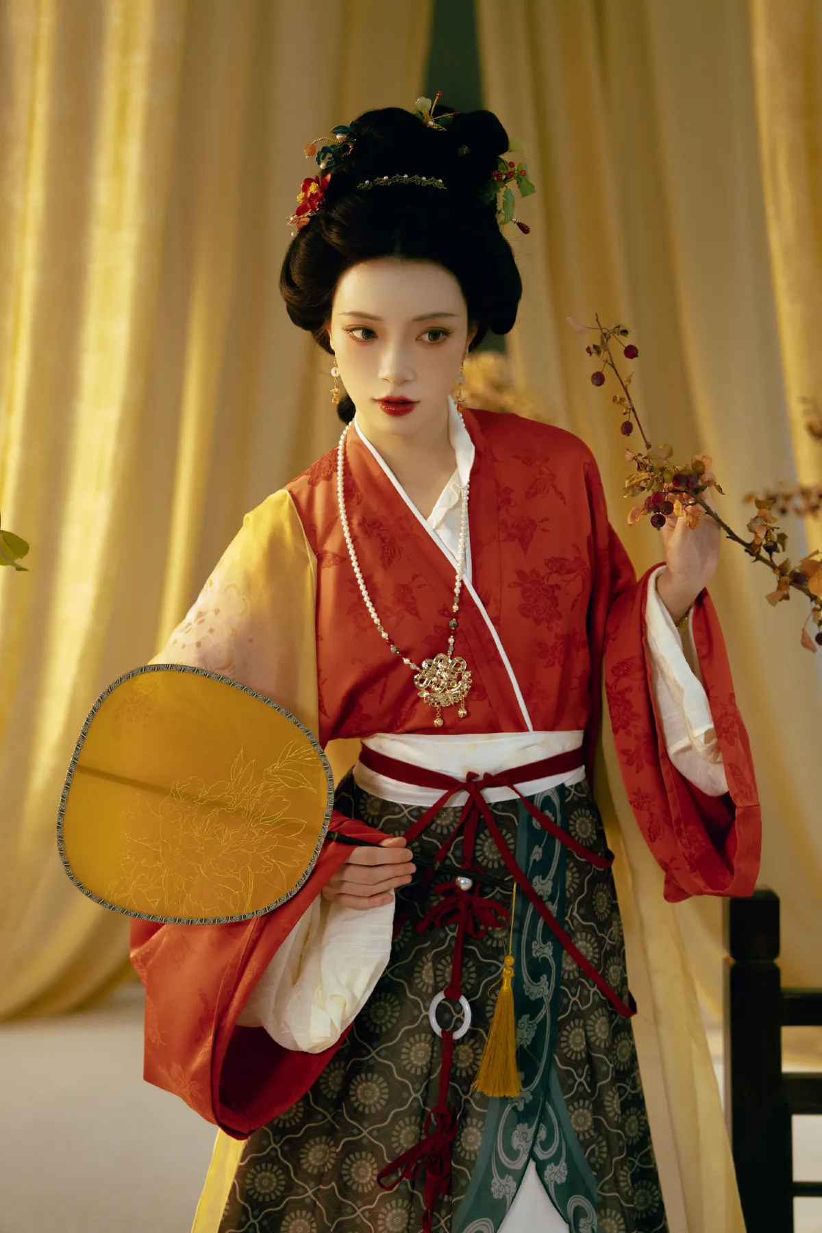 仕女图|一穗灯花似梦中