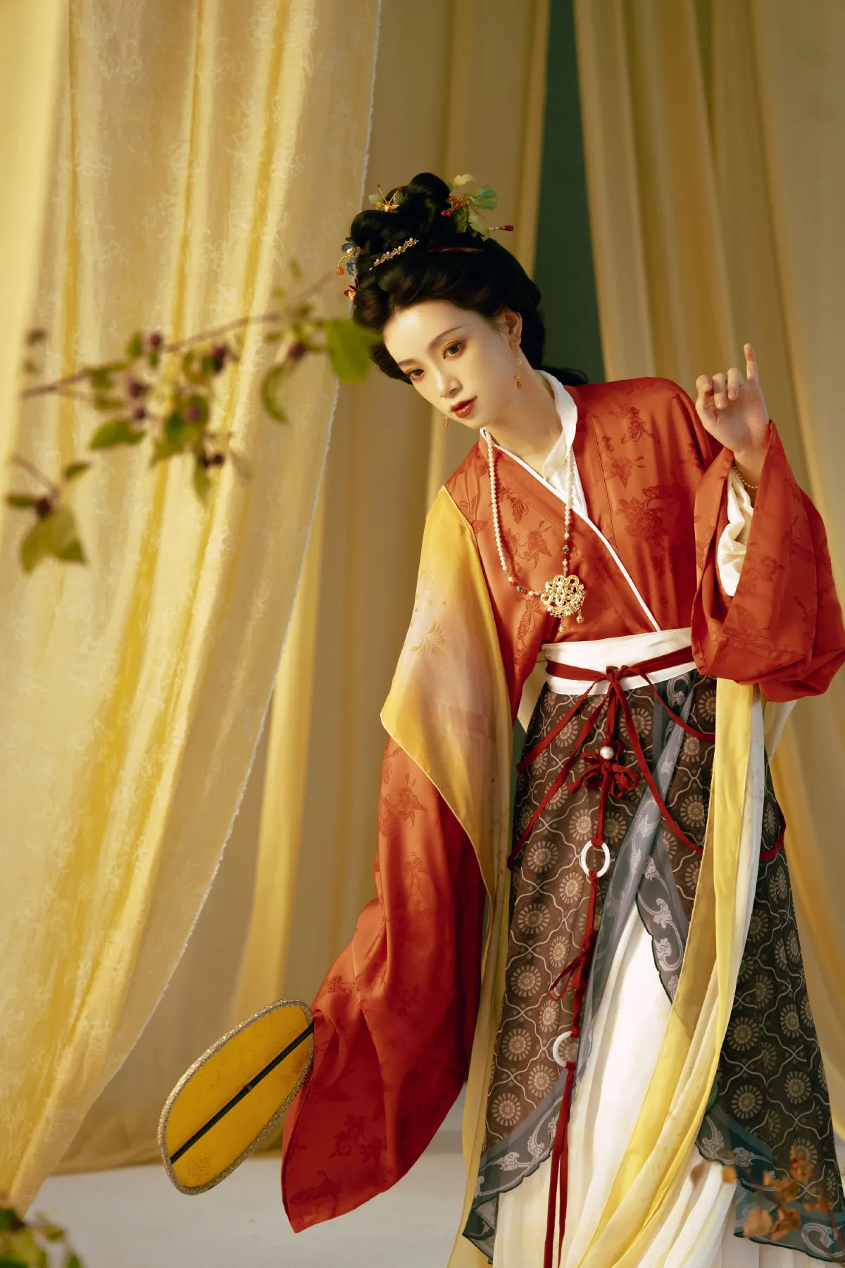 仕女图|一穗灯花似梦中