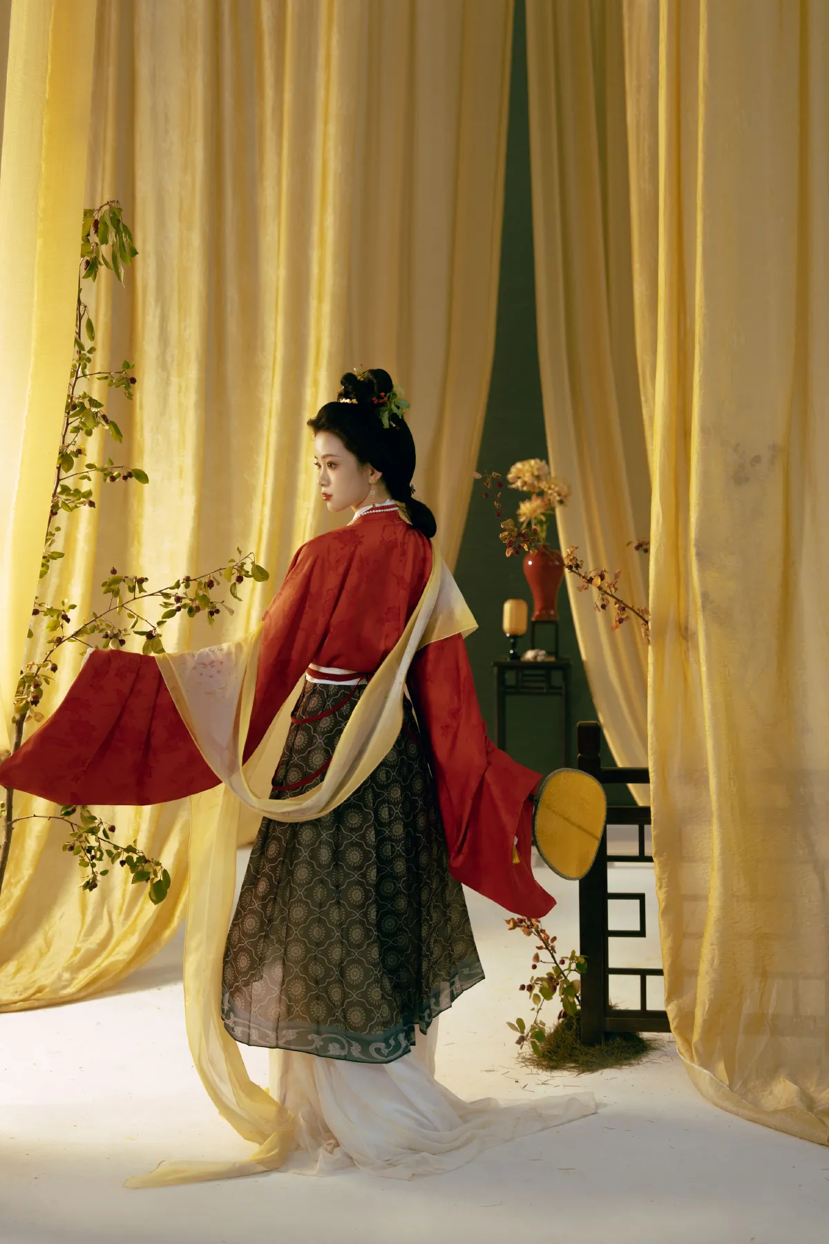仕女图|一穗灯花似梦中