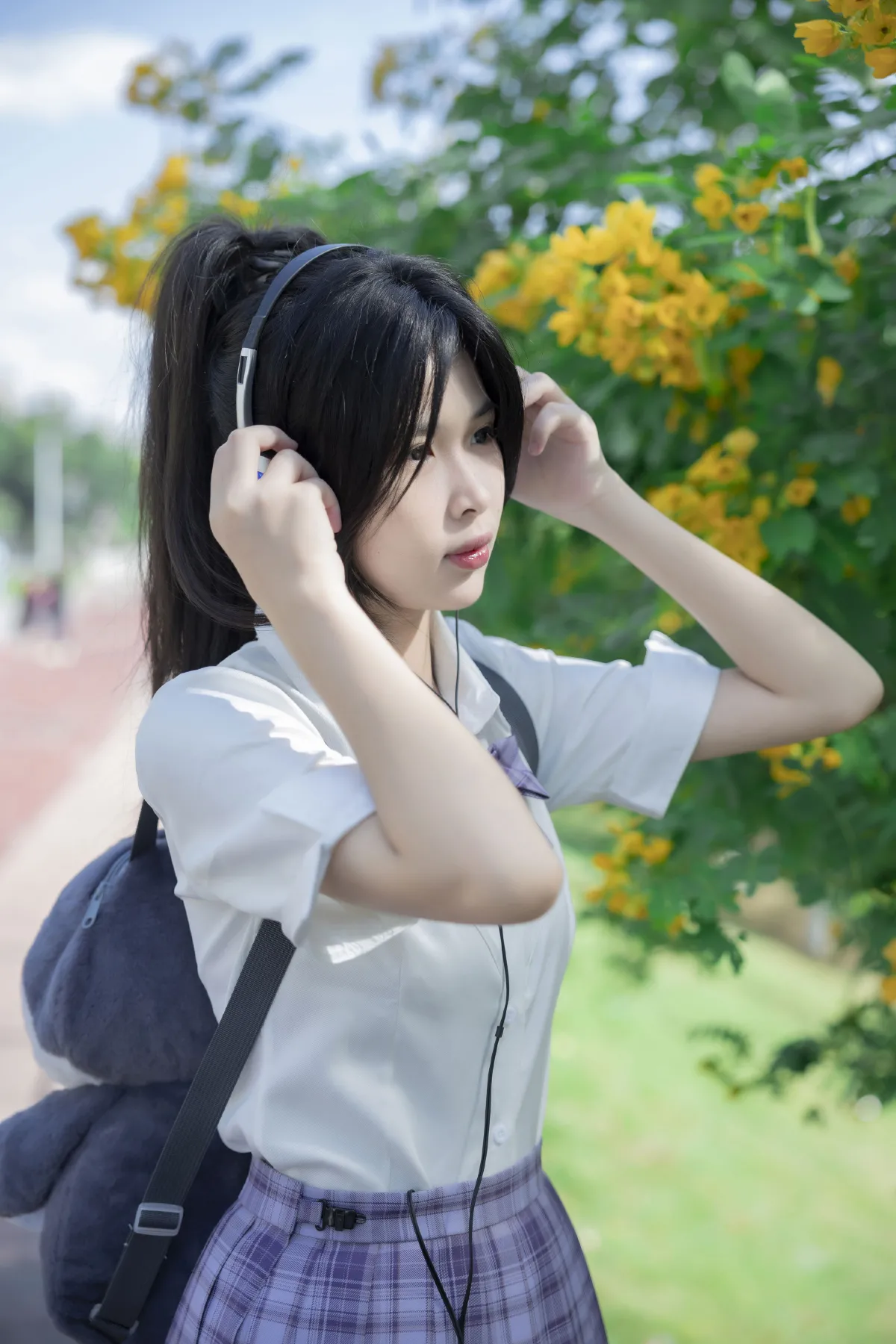 阳光下的公园