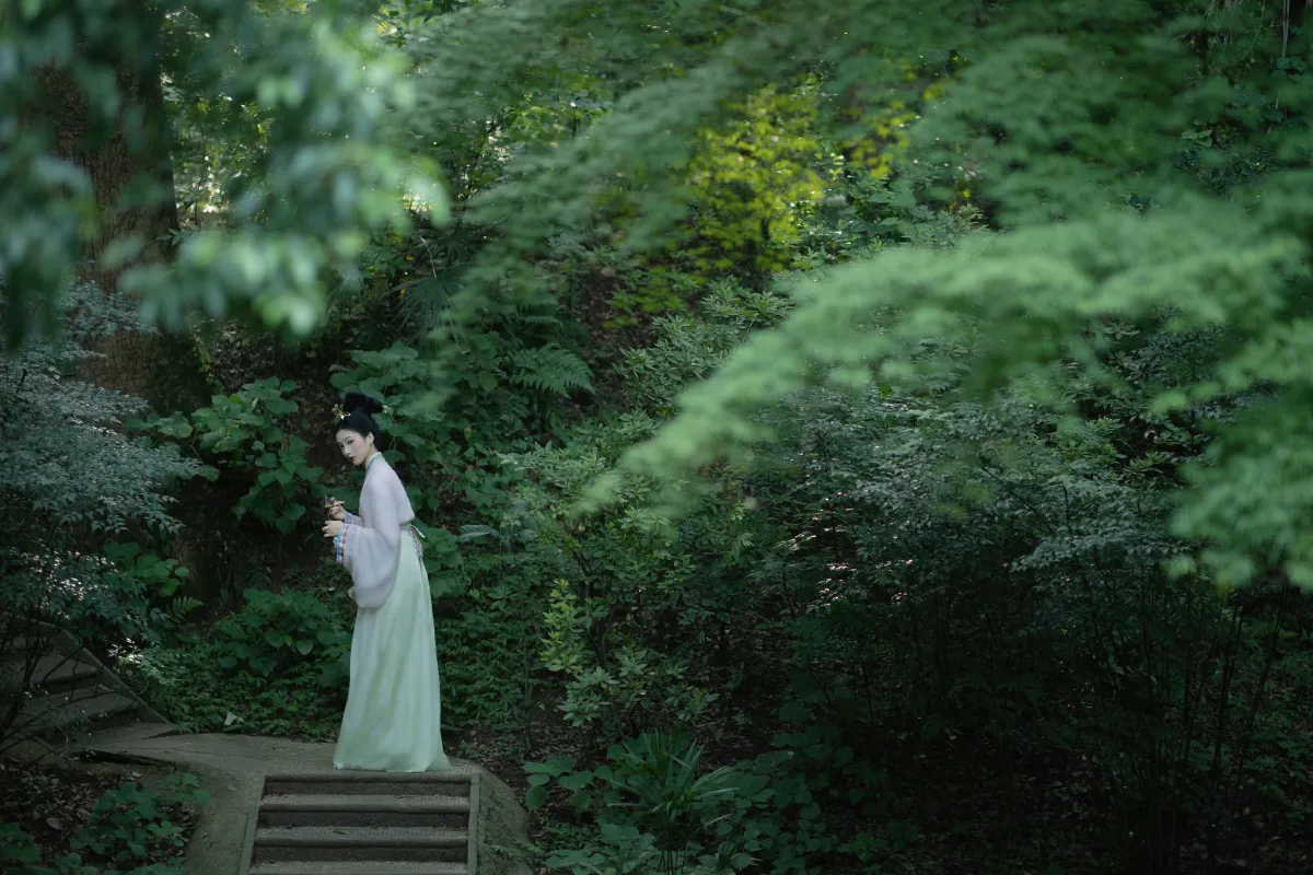 山中小憩